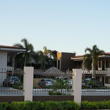 Hotel Colono Beach Coco Exteriör bild